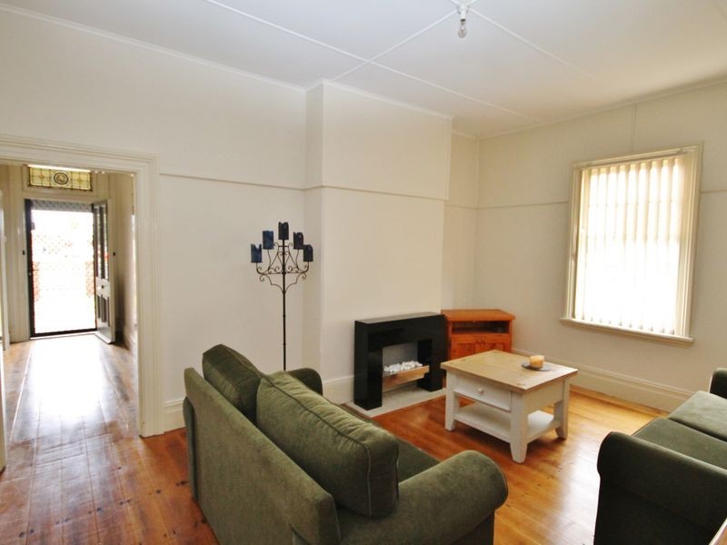 10 Boyd Street, Bathurst NSW 2795