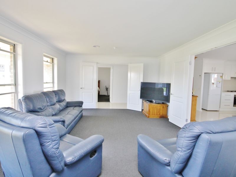 13 Gibsone Drive, Kelso NSW 2795