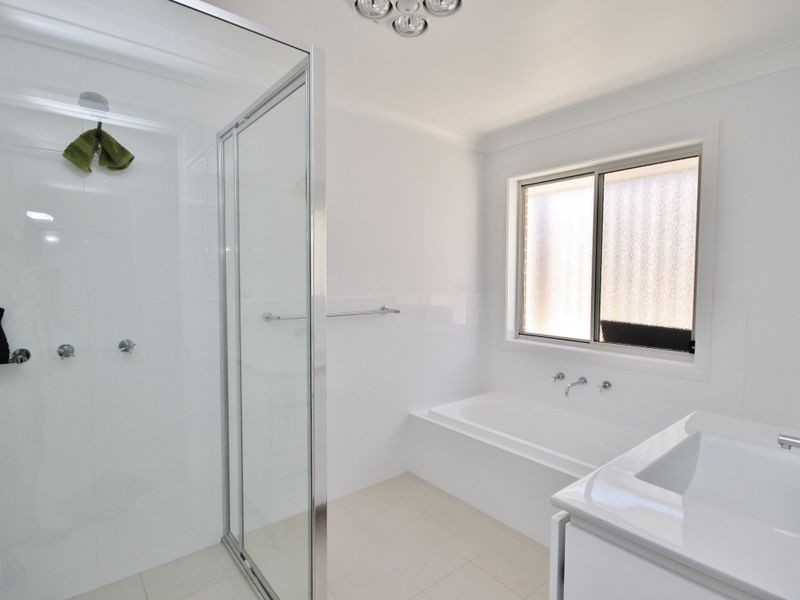 13 Gibsone Drive, Kelso NSW 2795