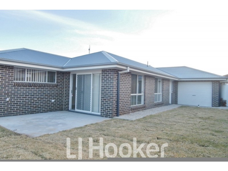 9 Amber Close, Kelso NSW 2795