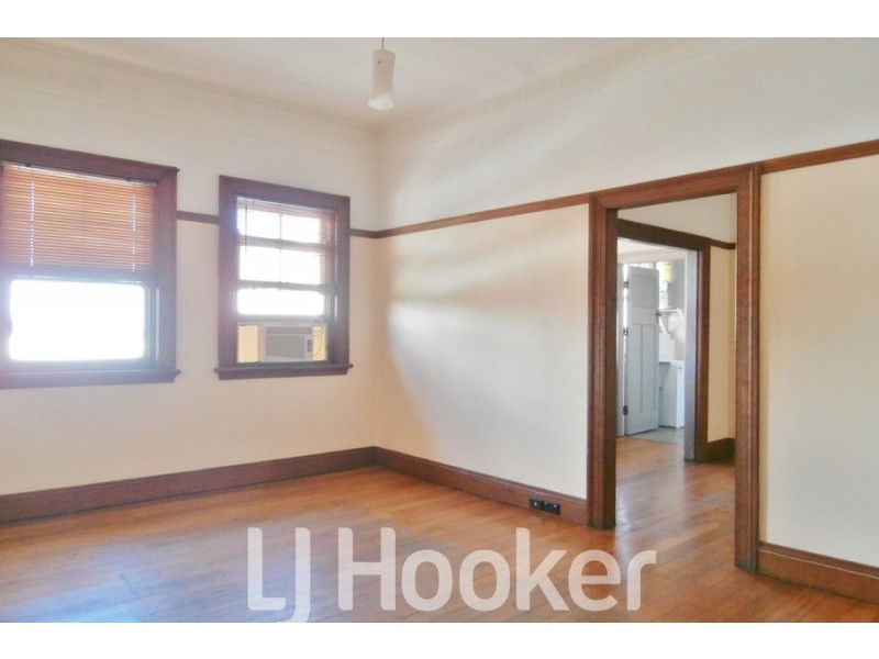 4/60 Durham Street, Bathurst NSW 2795