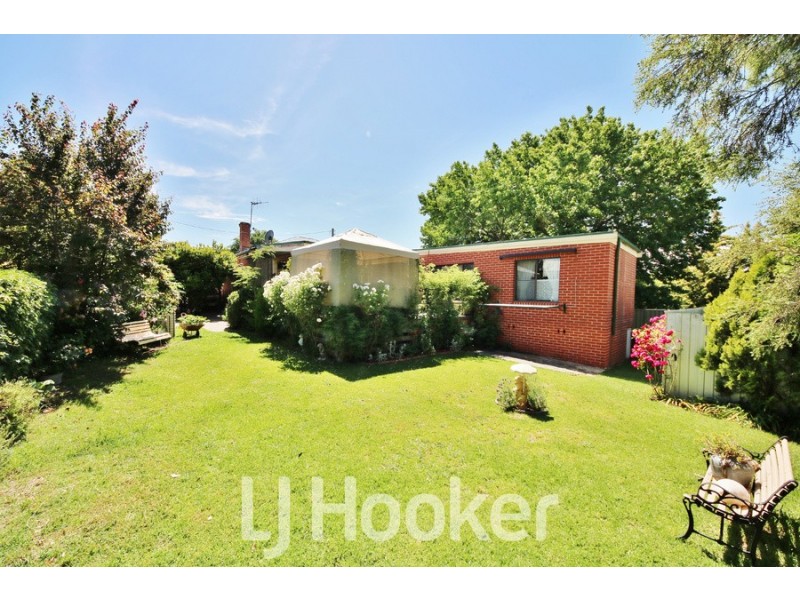 286 Piper Street, Bathurst NSW 2795