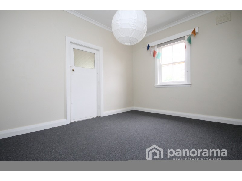 173 Rocket Street, Bathurst NSW 2795