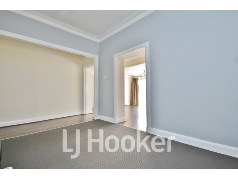 339 Stewart Street, Bathurst NSW 2795