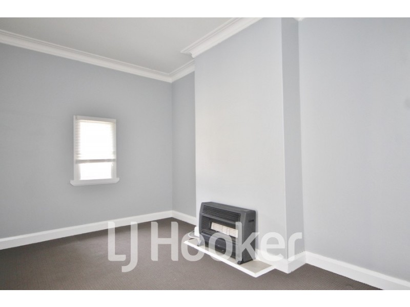 339 Stewart Street, Bathurst NSW 2795