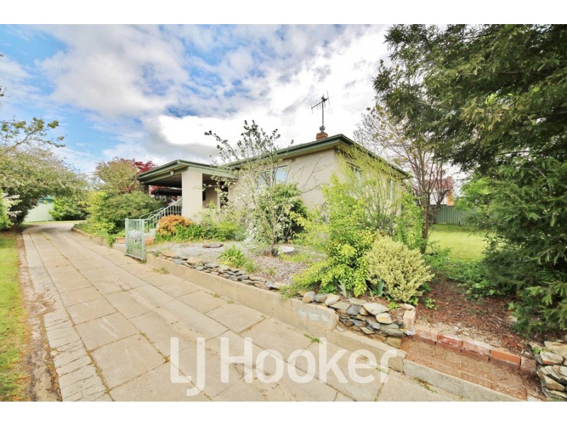 48 Esrom Street, West Bathurst NSW 2795