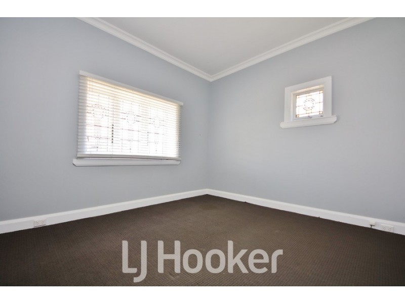 339 Stewart Street, Bathurst NSW 2795