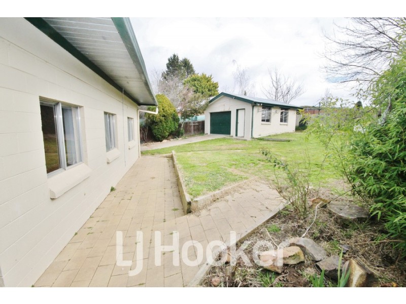 42 Boyd Street, Bathurst NSW 2795