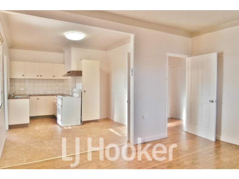 259 Peel Street, Bathurst NSW 2795