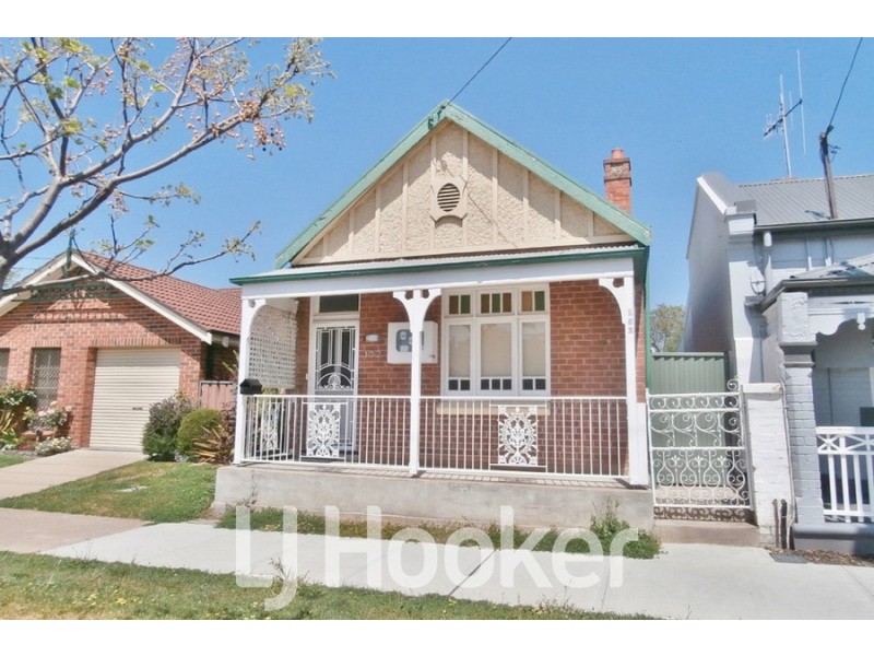 152 Keppel Street, Bathurst NSW 2795