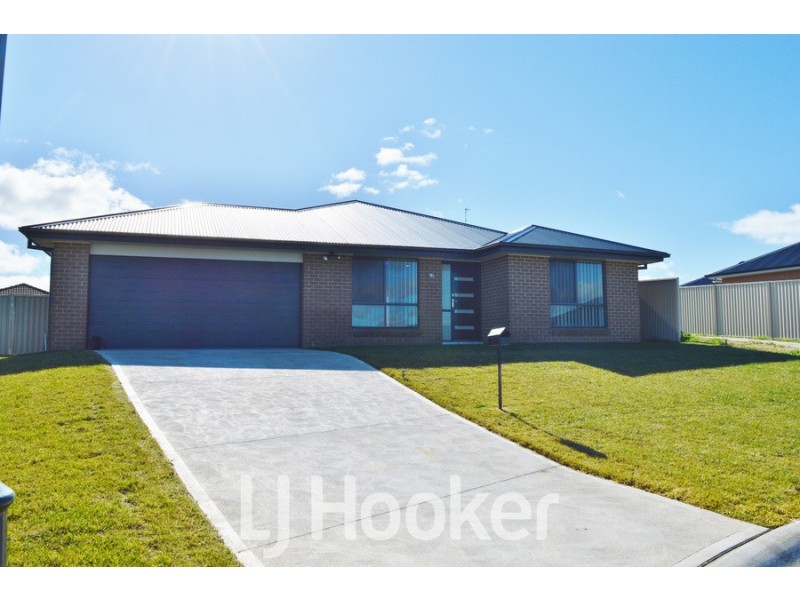 65 Amber Close, Kelso NSW 2795