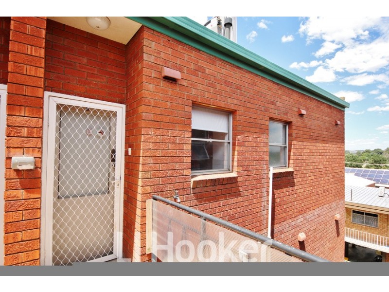 8/4 William Street, Bathurst NSW 2795
