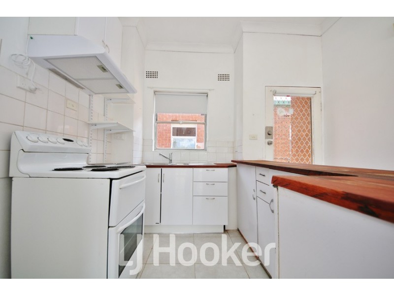 8/4 William Street, Bathurst NSW 2795