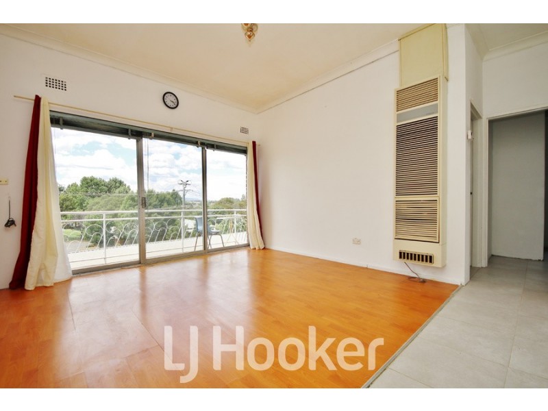 8/4 William Street, Bathurst NSW 2795