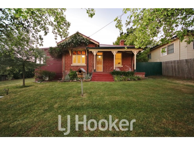 21 Lewins Street, South Bathurst NSW 2795