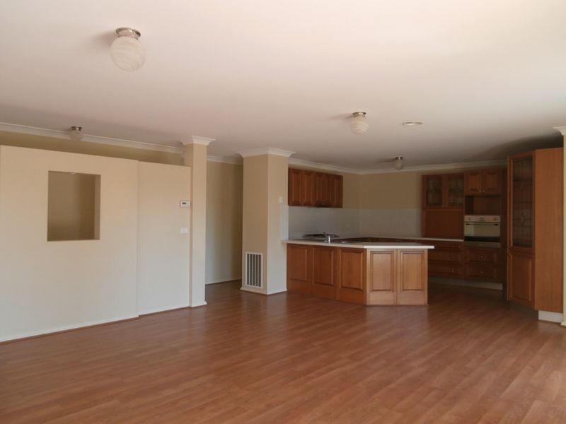 24 Jarrah Court, Bathurst NSW 2795