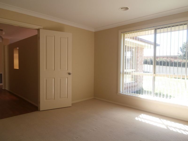 24 Jarrah Court, Bathurst NSW 2795
