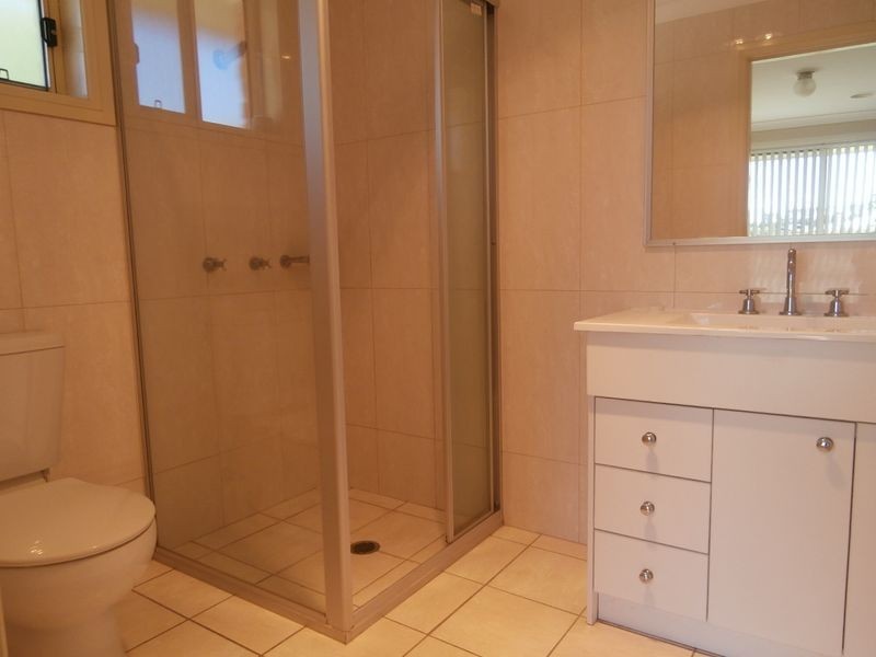 24 Jarrah Court, Bathurst NSW 2795