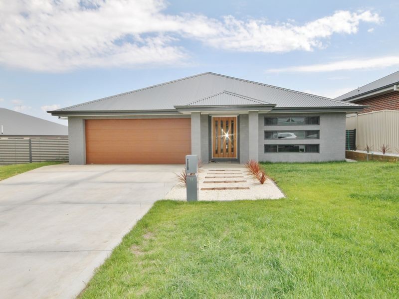 17 Mendel Drive, Kelso NSW 2795