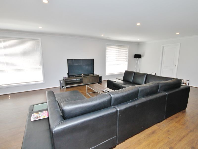 17 Mendel Drive, Kelso NSW 2795