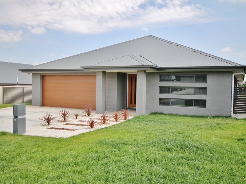 17 Mendel Drive, Kelso NSW 2795