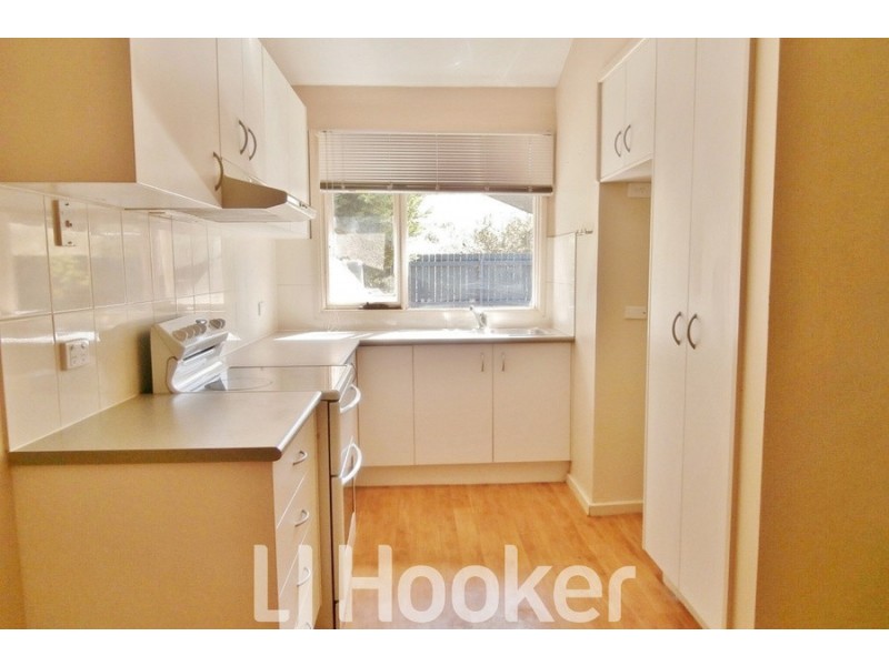 12 Ribbon Gum Place, Bathurst NSW 2795