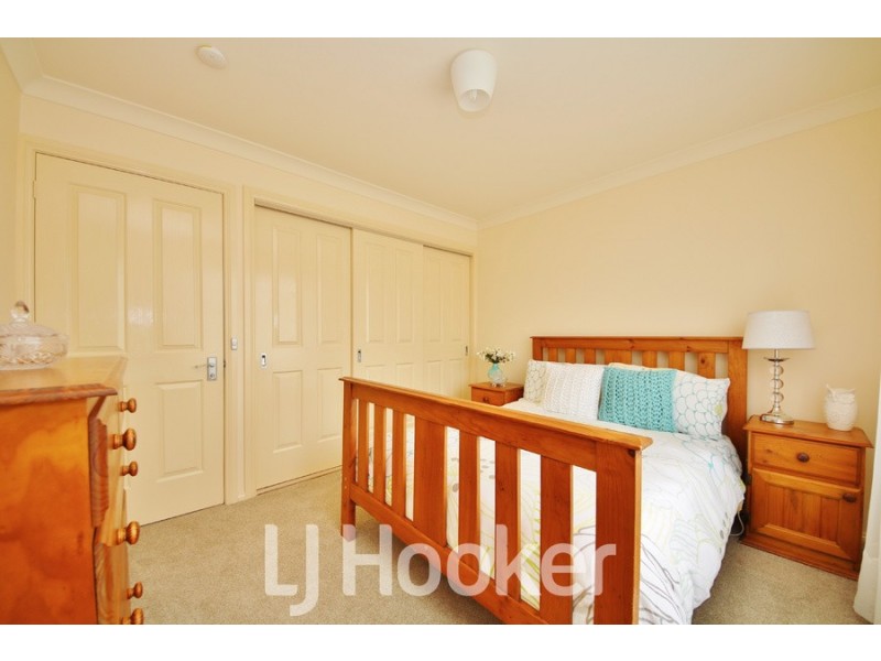 6 Roxburgh Drive, Kelso NSW 2795