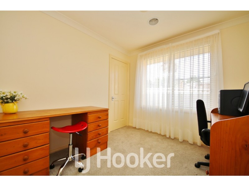 6 Roxburgh Drive, Kelso NSW 2795