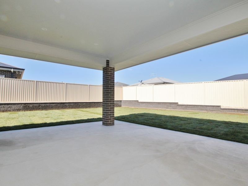 12 Mendel Drive, Kelso NSW 2795