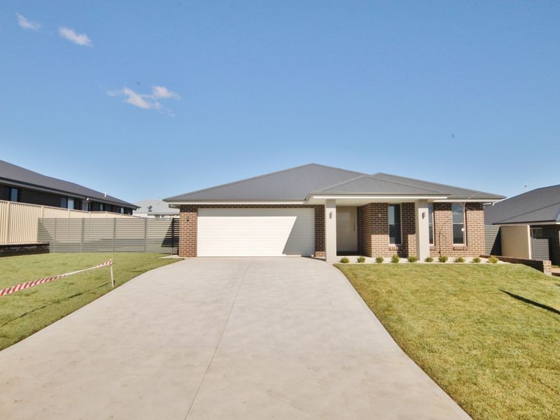 12 Mendel Drive, Kelso NSW 2795