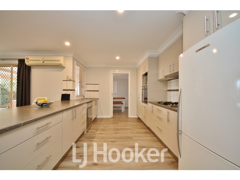 10 Barker Circuit, Kelso NSW 2795