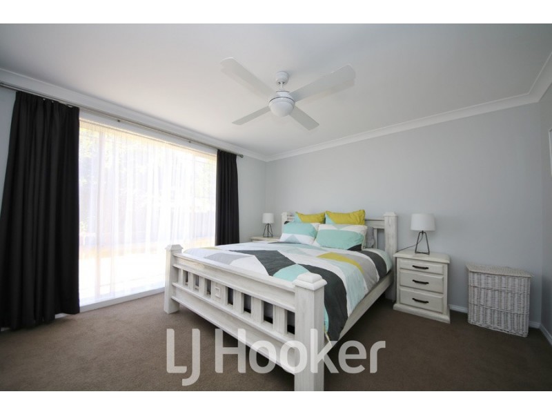 10 Barker Circuit, Kelso NSW 2795