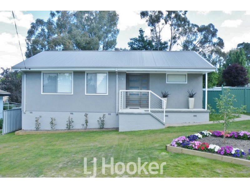 12 White Street, West Bathurst NSW 2795