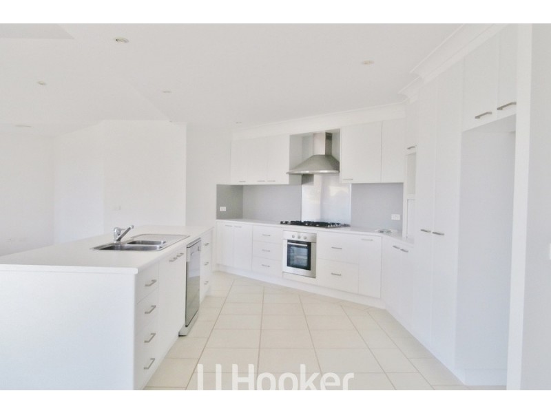 43 Darwin Drive, Bathurst NSW 2795