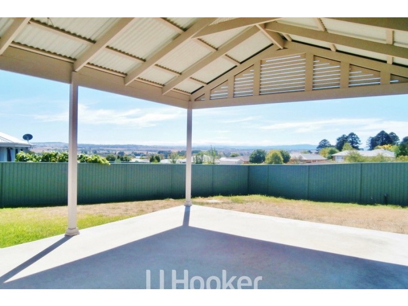 43 Darwin Drive, Bathurst NSW 2795