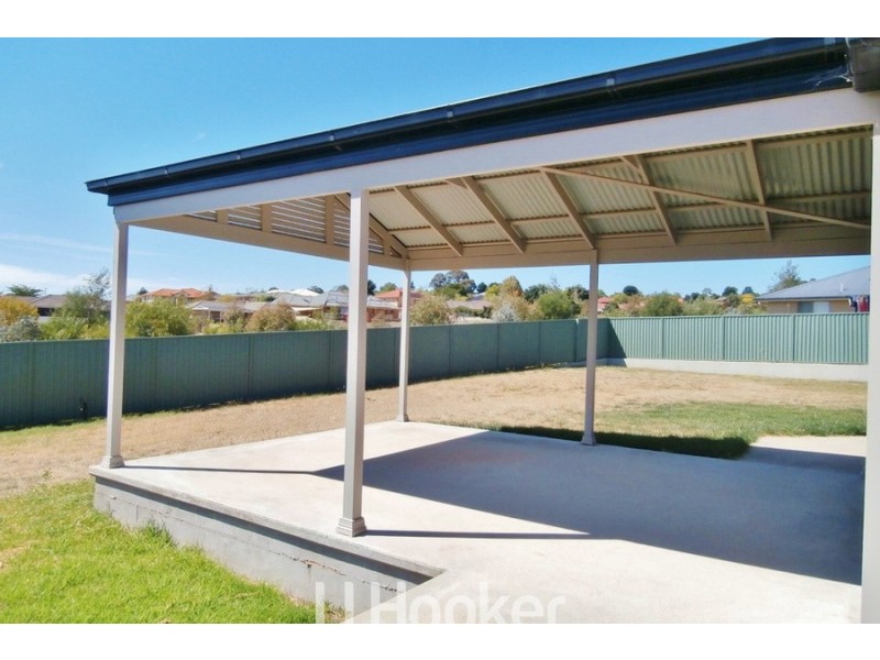 43 Darwin Drive, Bathurst NSW 2795