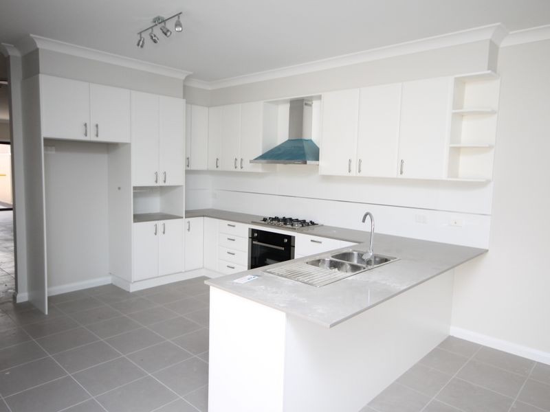 12/57 Rosemont Avenue, Kelso NSW 2795