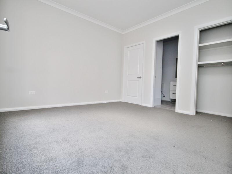 11/57 Rosemont Avenue, Kelso NSW 2795