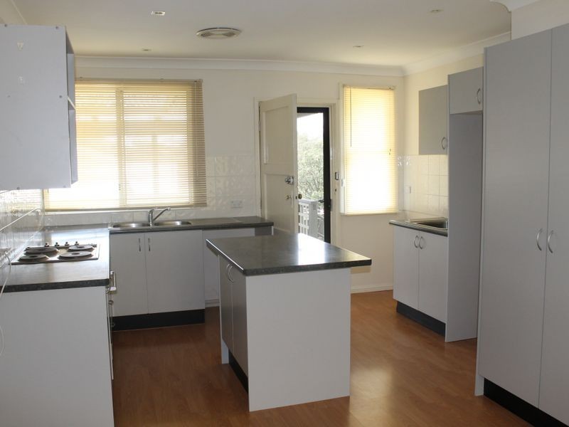 15 Hamley Street, Bathurst NSW 2795