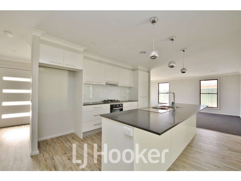 14 Barr Street, Windradyne NSW 2795