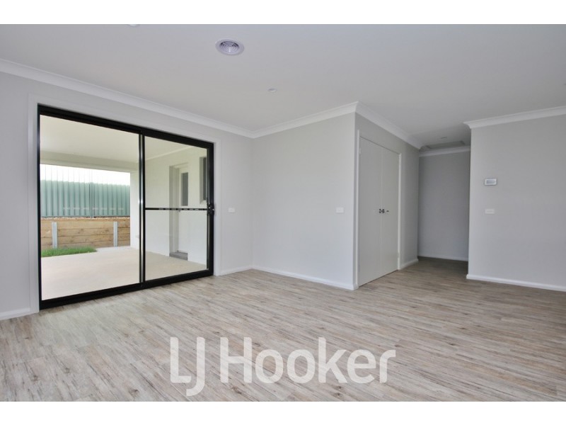14 Barr Street, Windradyne NSW 2795