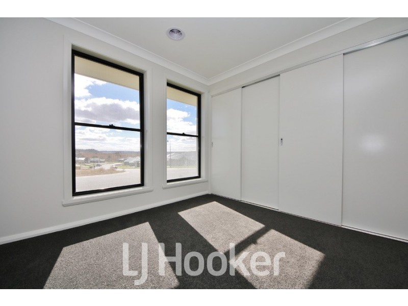 14 Barr Street, Windradyne NSW 2795