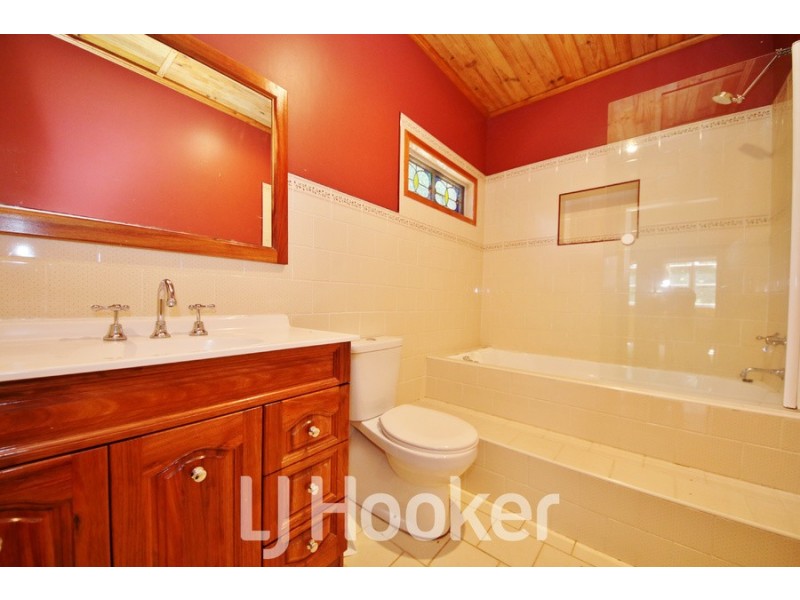 272 Keppel Street, West Bathurst NSW 2795