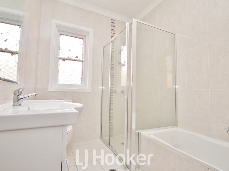 73 Brilliant Street, Bathurst NSW 2795