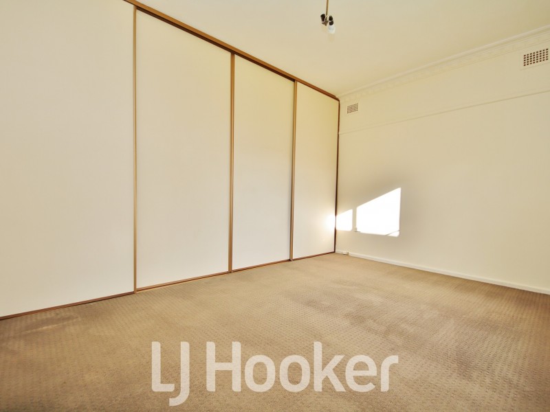 32 Esrom Street, West Bathurst NSW 2795