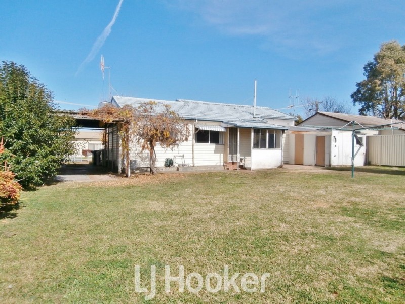 28 Alamein Walk, Bathurst NSW 2795
