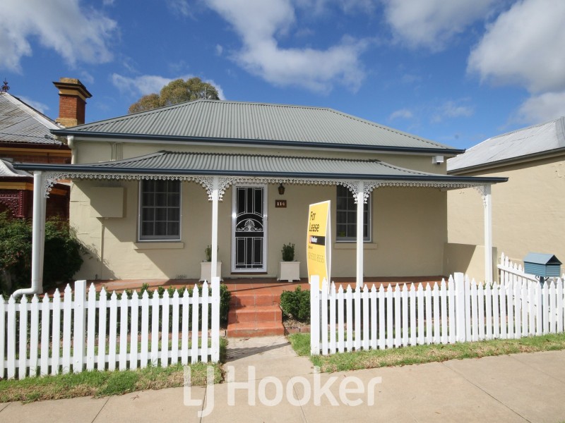 114 Peel Street, Bathurst NSW 2795