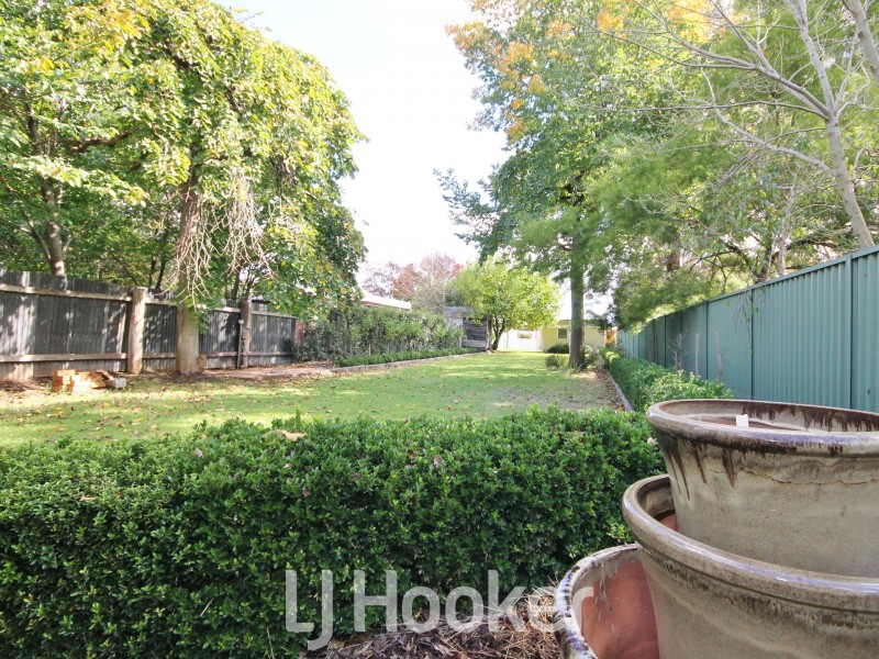 114 Peel Street, Bathurst NSW 2795