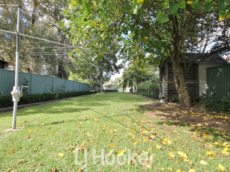 114 Peel Street, Bathurst NSW 2795