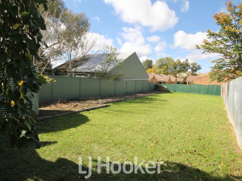 114 Peel Street, Bathurst NSW 2795